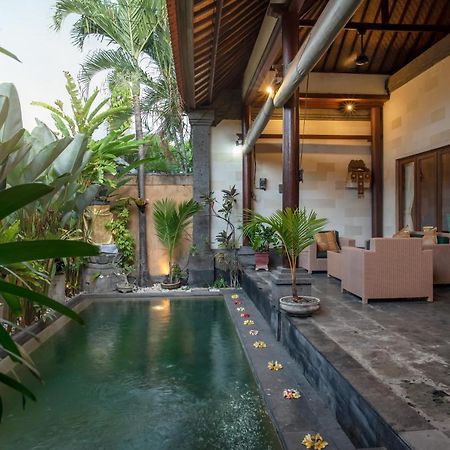 Bidadari Villa Seminyak Extérieur photo